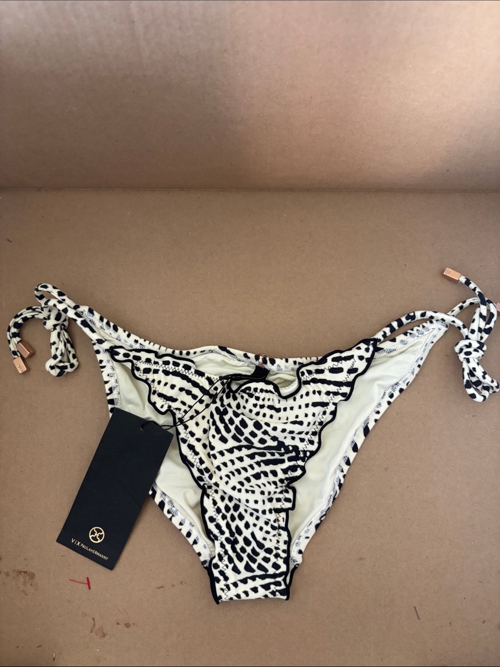 Vix Black & White Ripple Tie-Side Bikini Bottom ( looks more like black & cream)